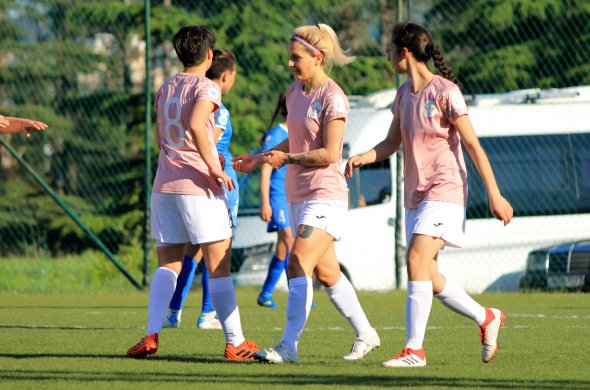 ნინო სუთიძემ ქალთა ლიგაში დებიუტი პოკერით აღნიშნა