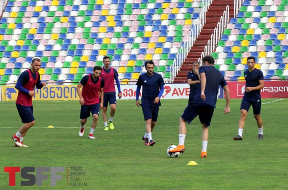 „ჩიხურამ“ და „ბეითარმა“ დღეს, „მიხეილ მესხზე“ ივარჯიშეს „ჩიხურამ“ და „ბეითარმა“ დღეს, „მიხეილ მესხზე“ ივარჯიშეს