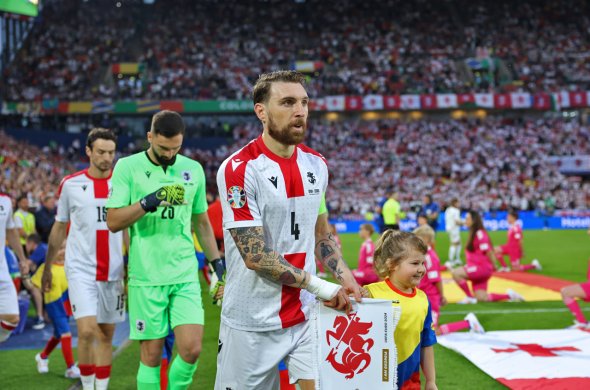 აუცილებლად ფეხბურთში დავრჩები - გურამ კაშიამ სანაკრებო კარიერის დასრულება გადაწყვიტა