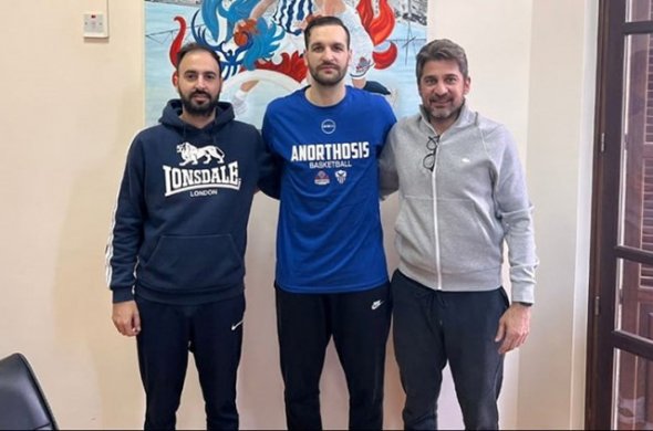 დუდა სანაძე კარიერას კვიპროსულ ანორთოსისში გააგრძელებს