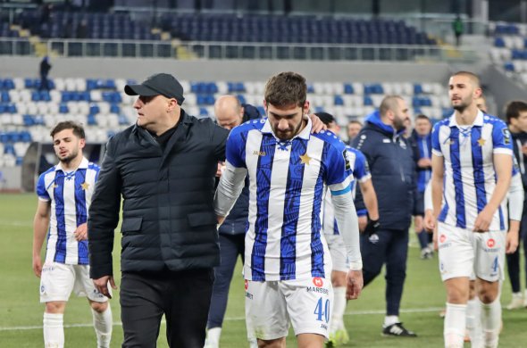 მეორე ტური პირველი მოგერიებული პენალტი და ფრედ დასრულებული პირველი შეხვედრები მეორე ტური პირველი მოგერიებული პენალტი და ფრედ დასრულებული პირველი შეხვედრები