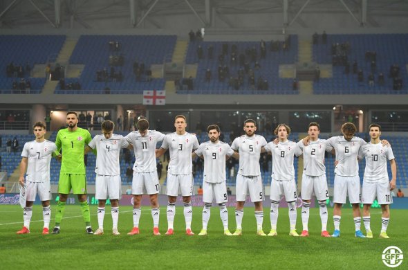 „ახალგაზრდა ლომების“ უხერხული საღამო ბათუმში...