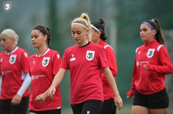 რამდენიმე წამყვანი ფეხბურთელის გარეშე, შესარჩევი ციკლის ბოლო მატჩისთვის...