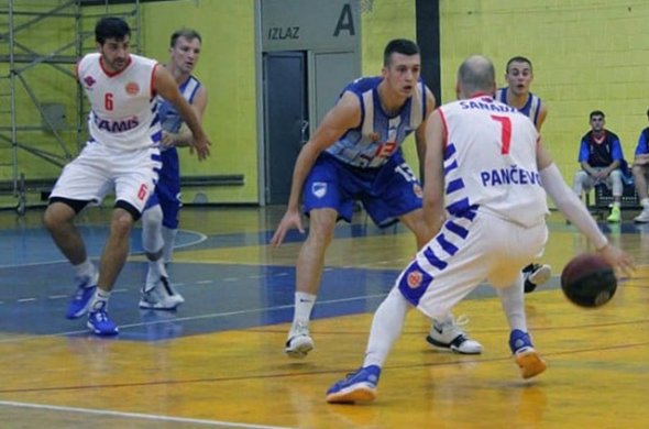 სანდრო სანაძისა და გეგი ბაქრაძეს წარმატებული დებიუტი სერბეთში