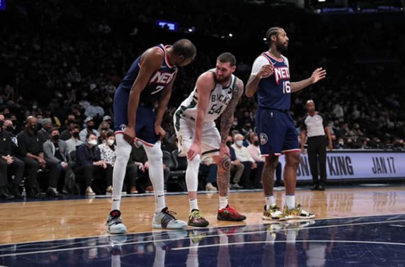 მამუკელაშვილმა ბრუკლინთან 15 წუთში 4 ქულა და 4 მოხსნა მოაგროვა