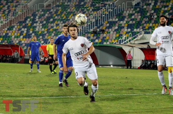 ლიდერმა აუტსაიდერთან ქულები დაკარგა