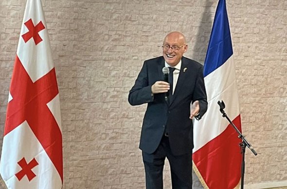 ბერნარდ ლაპორტი - რაგბი 10 ქვეყნის თამაში არაა და საქართველო ამის დასტურია