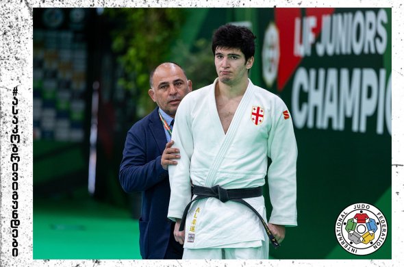 პირველი მედალი პორტუგალიიდან პირველი მედალი პორტუგალიიდან