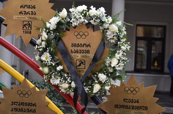 13 იანვარს, თბილისის დროით 04:55 საათზე სიდნეიში ვიქტორ სანეევს დაკრძალავენ