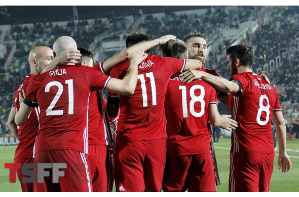 4 დებიუტანტი ვაისის შემადგენლობაში