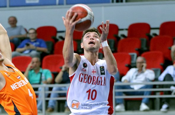 ორი ნაბიჯი მე-9 ადგილამდე, 19 გუნდში... ორი ნაბიჯი მე-9 ადგილამდე, 19 გუნდში...