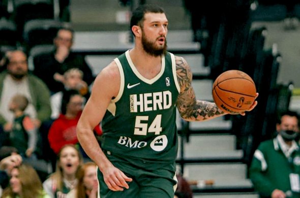 მამუკელაშვილმა ნბა-ს G ლიგაში დებიუტი ორმაგი დუბლით აღნიშნა