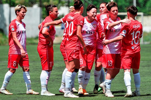 ქალთა ლიგას „ლანჩხუთი“ ქულებით ლიდერობს, „ნიკე“ - გატანილი გოლებით