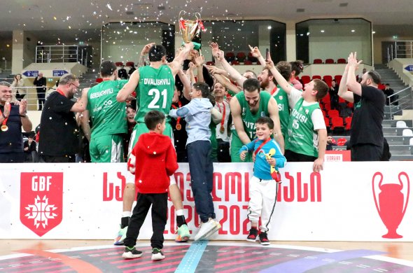 თბილისი არენაზე, „ქუთაისი 2010“-მა საქართველოს თასი მეხუთედ მოიგო