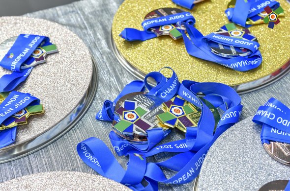 4 მედალი ერთ დღეში და გუნდური მე-3 ადგილი