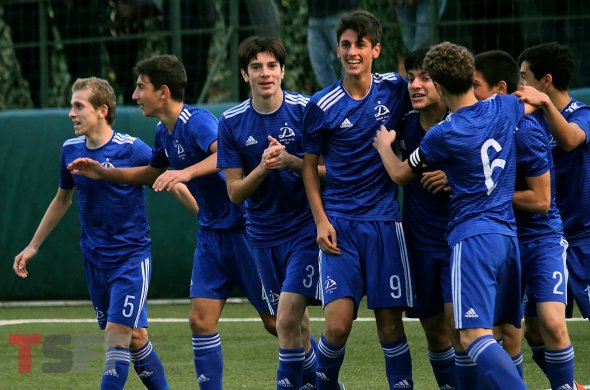 „დინამო თბილისი“ 15-წლამდე ოქროს ლიგაში ლიდერობს „დინამო თბილისი“ 15-წლამდე ოქროს ლიგაში ლიდერობს