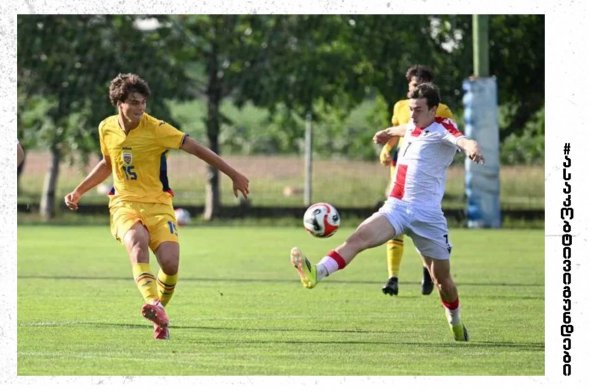 17-წლამდე ნაკრების რუმინულ შეკრებაზე თორნიკე კვარაცხელიამ ორივე სპარინგის დროს გაიტანა 17-წლამდე ნაკრების რუმინულ შეკრებაზე თორნიკე კვარაცხელიამ ორივე სპარინგის დროს გაიტანა