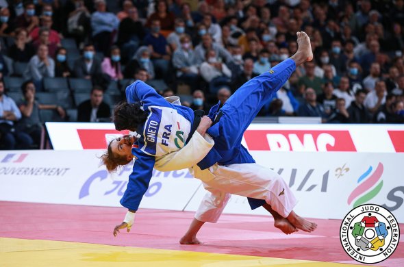 პირველი პარიზული მედალი ეთო ლიპარტელიანმა მოიგო