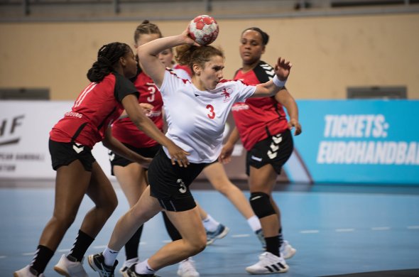 თბილისში, 17-წლამდე ხელბურთელ გოგონათა ევროპის ჩემპიონატი მიმდინარეობს