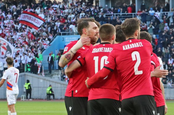 ვიდრე ვილი შემადგენლობას დაასახელებს...