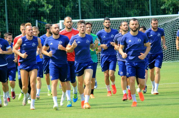 ორი ნაბიჯი 38 წლის უნახავ მეტოქემდე