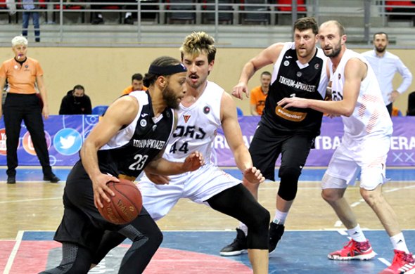 გათამაშებას თსუ და „ქუთაისი“ ლიდერობენ