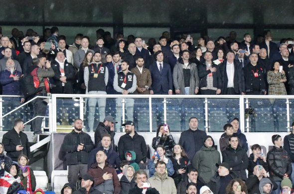 ახალი სტადიონი, სპორტი - პოლიტიკა, ფეხბურთი და „დინამო თბილისი“