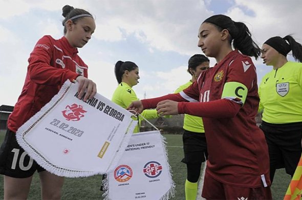 ქართველმა გოგონებმა ერევანში მეორე სპარინგიც მოიგეს ქართველმა გოგონებმა ერევანში მეორე სპარინგიც მოიგეს