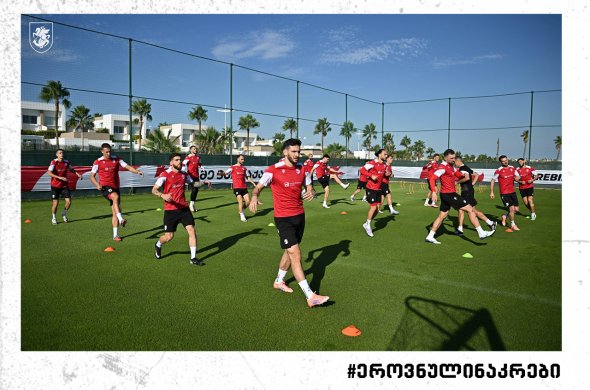 კარგი ამინდი და მზადება ესპანურ-ქართული მორიგი მატჩისთვის კარგი ამინდი და მზადება ესპანურ-ქართული მორიგი მატჩისთვის