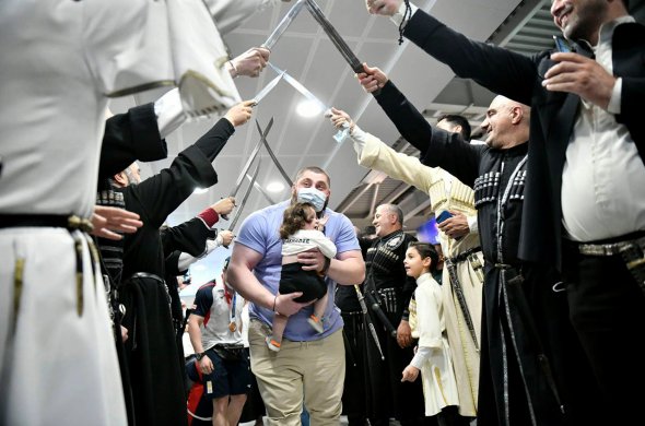 თბილისში, ქართველ ოლიმპიელთა მეორე ჯგუფი დაბრუნდა