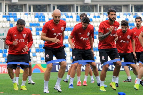 ზუკა დავითაშვილი, გიორგი ნავალოვსკიმ ჩაანაცვლა