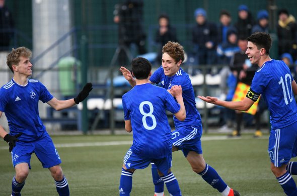 „დინამო თბილისი“ და სფფ-ს აკადემია ჯგუფებს ლიდერობენ