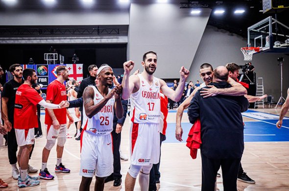 ვიკინგებმა ჯვაროსნებს დაუთმეს!