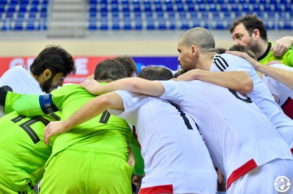 წლის ბოლო სპარინგი და ბევრი სამუშაო, რომელიც ზუსტად 1 თვეში უნდა მოგვარდეს