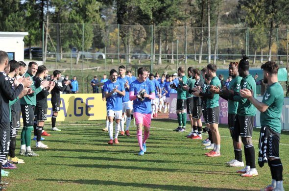 „დინამო თბილისმა“ ბათუმის „დინამოს“ ჩემპიონობა ჩააბარა...