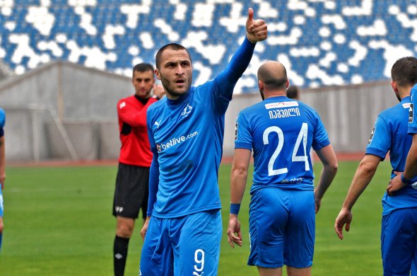 უხვგოლიანი ტური და 19 წლის მეკარის დებიუტი
