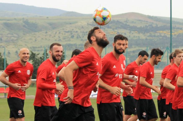 „მაღალი სიჩქარეებით“, საჭირო 3 ქულისკენ