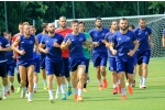 ორი ნაბიჯი 38 წლის უნახავ მეტოქემდე