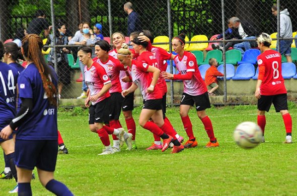 ლანჩხუთელები, ქალთა ლიგას ქულებით და გატანილი გოლებითაც ლიდერობენ