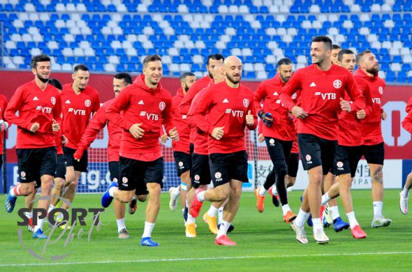 ერთი დებიუტანტით ნოემბრის „ფანჯარაში“