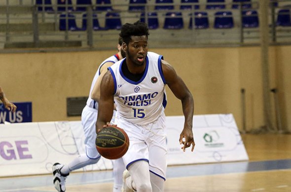 დინამომ 10-მატჩიანი წაგებათა სერია ცხუმ-აფხაზეთთან შეწყვიტა