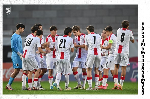 ოქტომბრის თამაშების წინ, სანდრო კობახიძის 17-წლამდება ორი სპარინგი მოიგეს