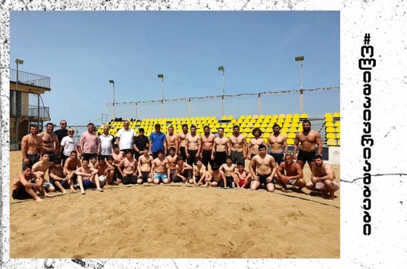 სეოკ-ის პრეზიდენტმა შეკრებაზე მყოფი ქვიშის მოჭიდავეები მოინახულა