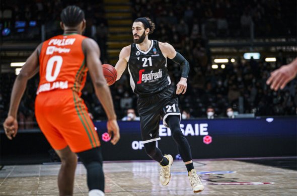 თოკოს სადებიურო მატჩი და 14 ქულა 21 წუთში