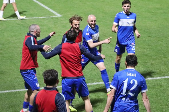 ლიდერი უცვლელი, თუმცა, ქვევით მცირედი გადაადგილება მოხდა