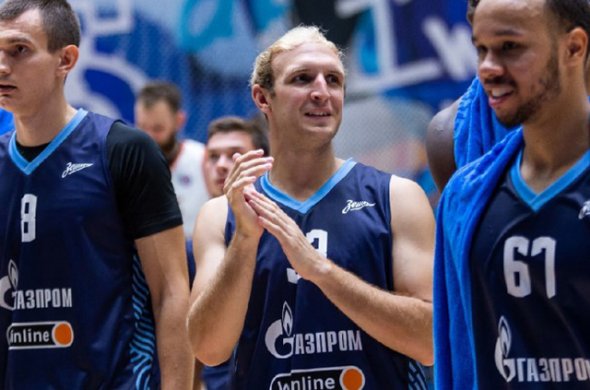 კონერ ფრენკამპმა ტრავმა მიიღო