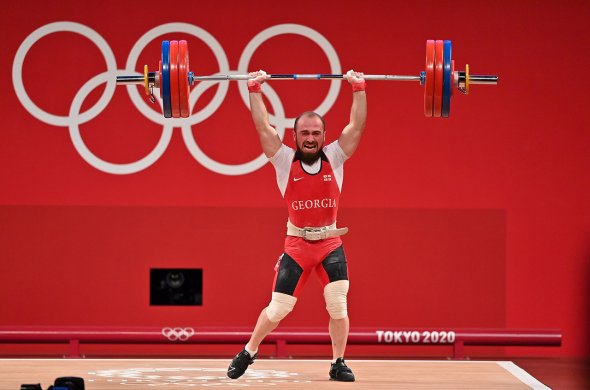 ტოკიოს ოლიმპიურ თამაშებზე დღეს ორმა ძალოსანმა იასპარეზა