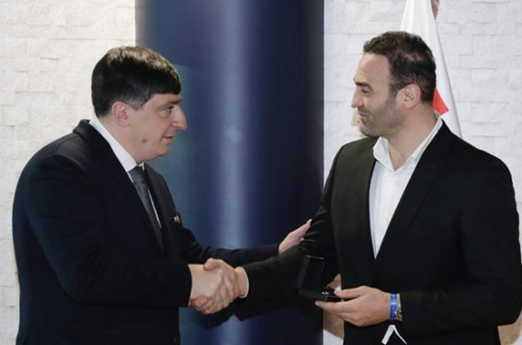 გორგოძის ფაქტორი - შეუფასებელი როლი ფრანგული ვიზიტისას