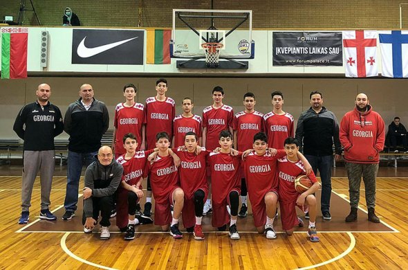 ფაჩულიას წარმატებული დებიუტი და საქართველოს დიდი სხვაობით მოგებული მატჩები ლატვიელებთან