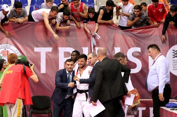 6 მედალი ბოლო დღეს, საერთო ჯამში კი, 14